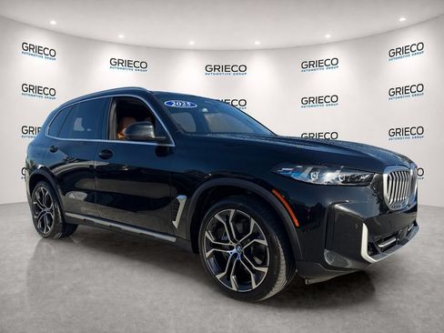 Used 2024 BMW X5 xDrive40i w/ Premium Package AWD/4WD image 1