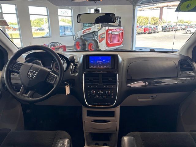 Used 2016 Dodge Grand Caravan SE w/ Quick Order Package 29E SE FWD image 25