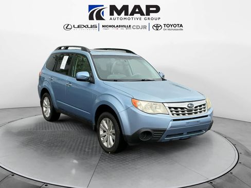 Used 2012 Subaru Forester 2.5X Premium w/ All-Weather Pkg AWD/4WD image 7