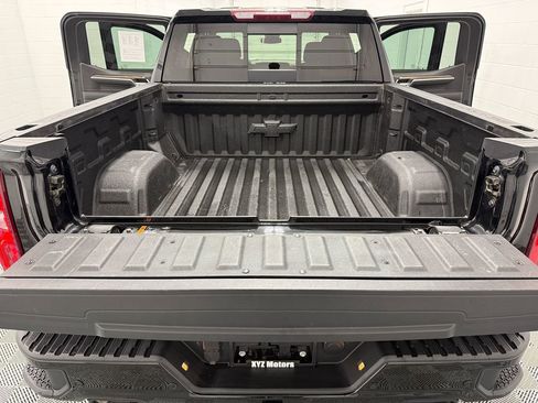 Used 2022 Chevrolet Silverado 1500 RST w/ Redline Edition image 32