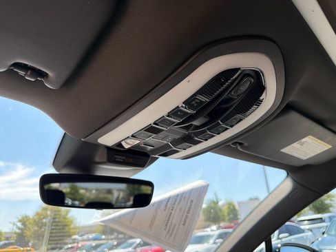 Used 2020 Porsche Macan S AWD/4WD image 28