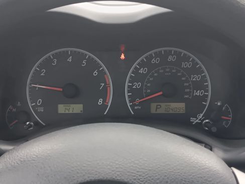 Used 2013 Toyota Corolla LE FWD image 20