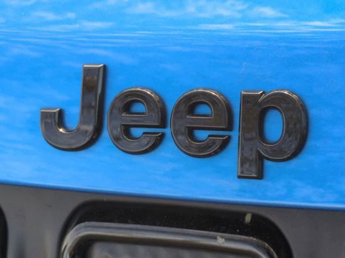 Certified 2022 Jeep Compass Altitude image 12