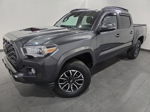 Used 2022 Toyota Tacoma TRD Sport image 1