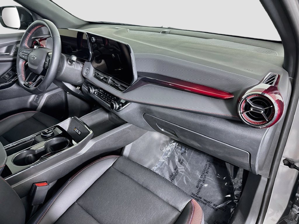 Used 2025 Chevrolet Equinox RS FWD image 27