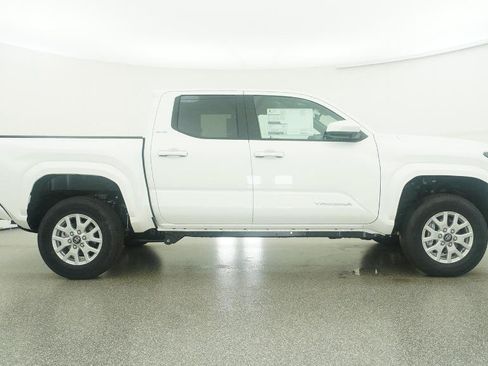 New 2026 Toyota Tacoma SR5 AWD/4WD image 19