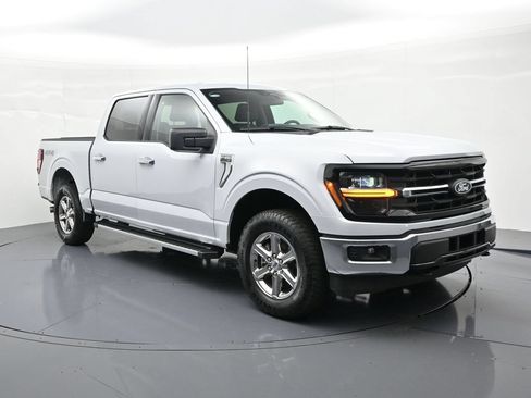 Certified 2025 Ford F150 XLT w/ Equipment Group 301A Standard AWD/4WD image 4