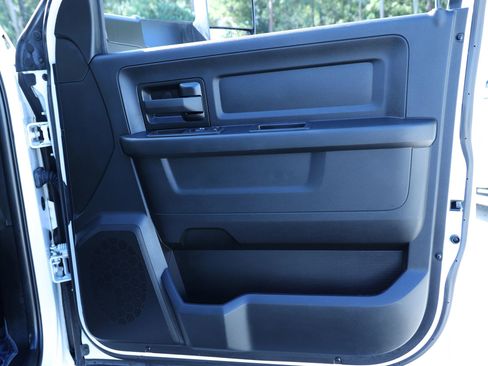 Used 2022 RAM 2500 Tradesman w/ Chrome Appearance Group image 31