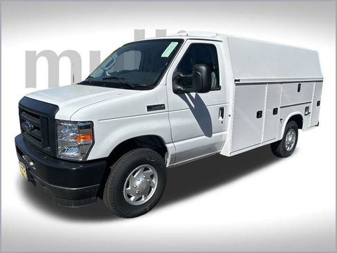 New 2025 Ford E-350 and Econoline 350 Super Duty w/ Power Equipment Group image 9