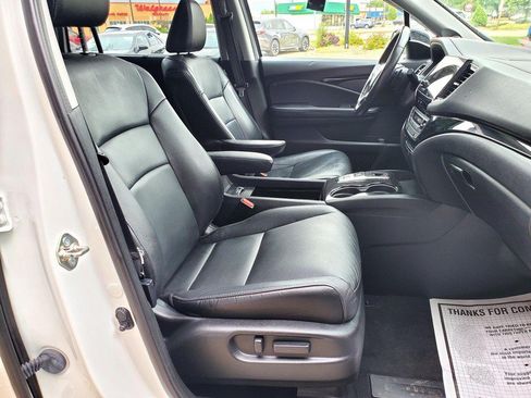 Used 2020 Honda Pilot Touring image 14