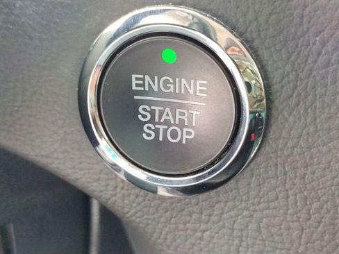 Used 2022 Ford Edge SEL image 44