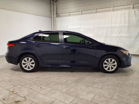 Used 2025 Toyota Corolla LE image 10