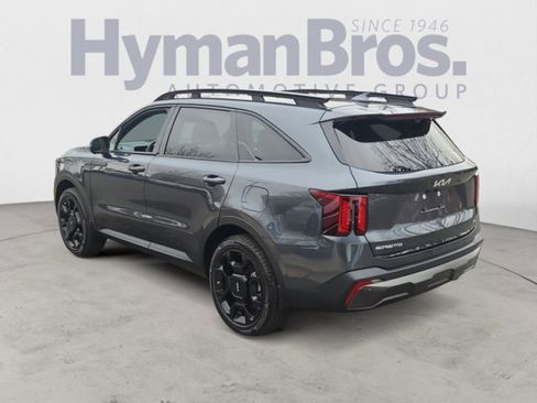 Used 2024 Kia Sorento SX Prestige w/ Sage Leather Package image 5