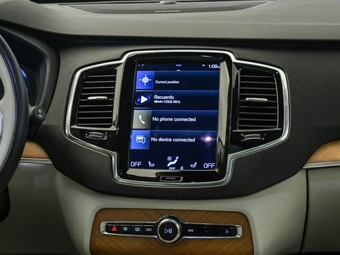 Used 2022 Volvo XC90 T8 Inscription Expression w/ Advanced Package AWD/4WD image 14