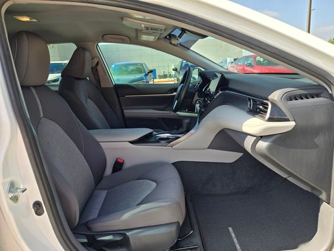 Used 2023 Toyota Camry LE FWD image 27