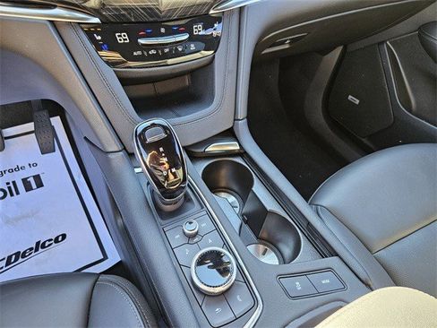 Certified 2025 Cadillac XT6 Premium Luxury image 25