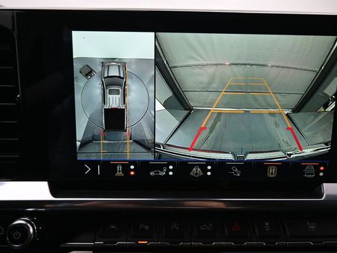 New 2026 GMC Sierra 1500 SLE w/ Preferred Package image 16