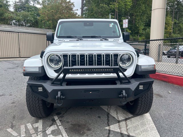 Used 2024 Jeep Wrangler Unlimited Sahara w/ Technology Group AWD/4WD image 2