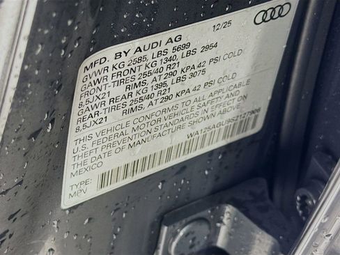 New 2025 Audi SQ5 Premium Plus image 34