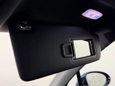 New 2025 Porsche Macan image 31