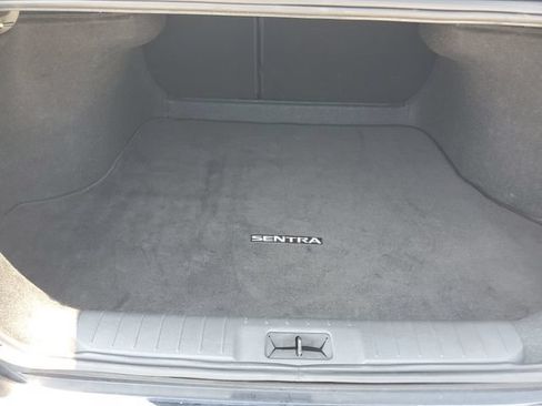 Used 2023 Nissan Sentra SR w/ SR Premium Package FWD image 7