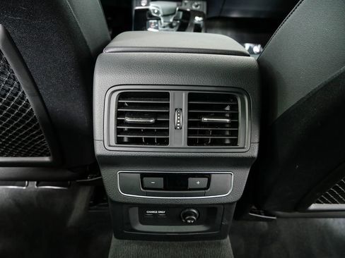 Used 2023 Audi Q5 2.0T Premium w/ Convenience Package AWD/4WD image 18