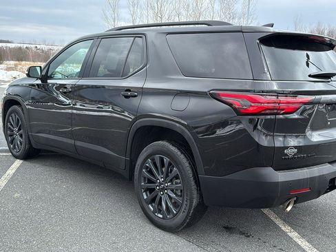 Used 2023 Chevrolet Traverse RS w/ LPO, Cargo Package image 9