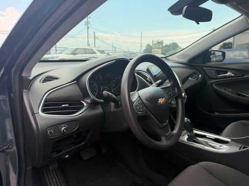 Used 2020 Chevrolet Malibu LT FWD image 10