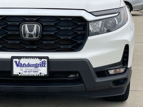 Used 2024 Honda Passport EX-L image 8