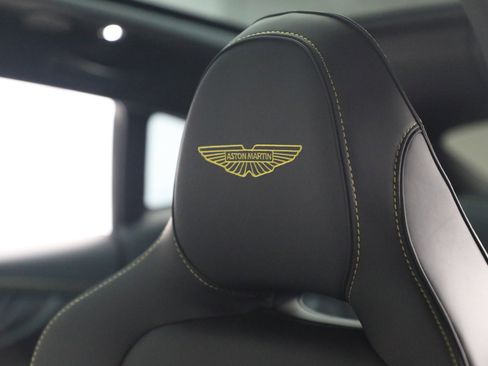 Used 2025 Aston Martin DBX 707 image 16