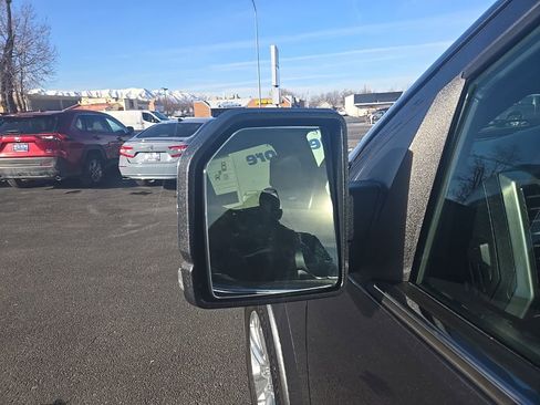 Used 2019 Ford F150 Platinum w/ Equipment Group 701A Luxury image 36