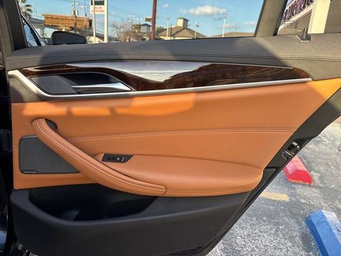 Used 2019 BMW M550i xDrive w/ Premium Package 2 image 50