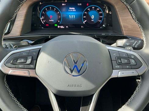 New 2026 Volkswagen Atlas SE image 18