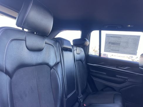 New 2026 Jeep Grand Cherokee Altitude image 27