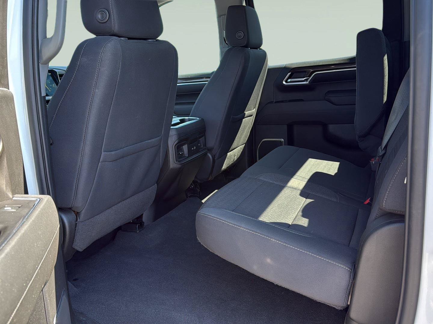 Used 2022 Chevrolet Silverado 1500 RST w/ Max Trailering Package AWD/4WD image 11