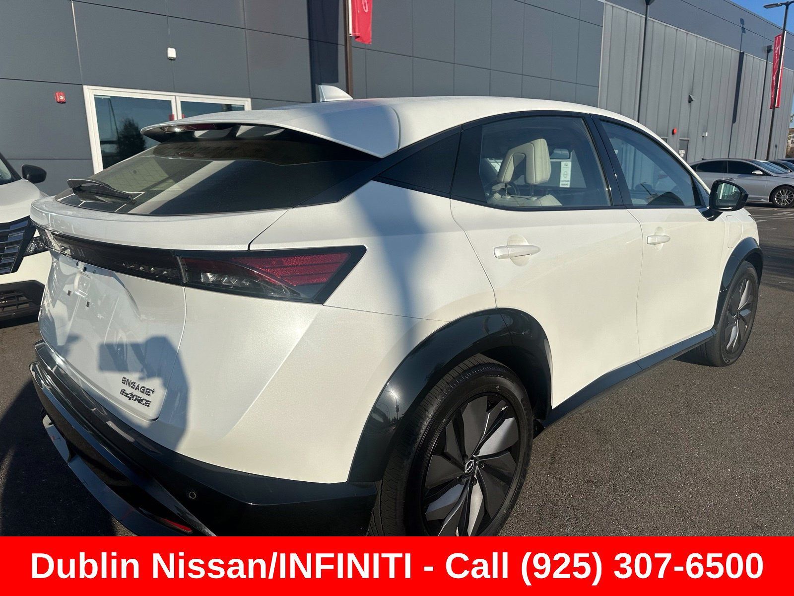 Used 2024 Nissan Ariya AWD image 3