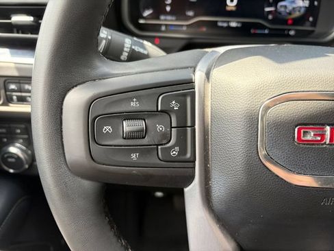 Used 2023 GMC Yukon SLT w/ SLT Premium Package AWD/4WD image 6