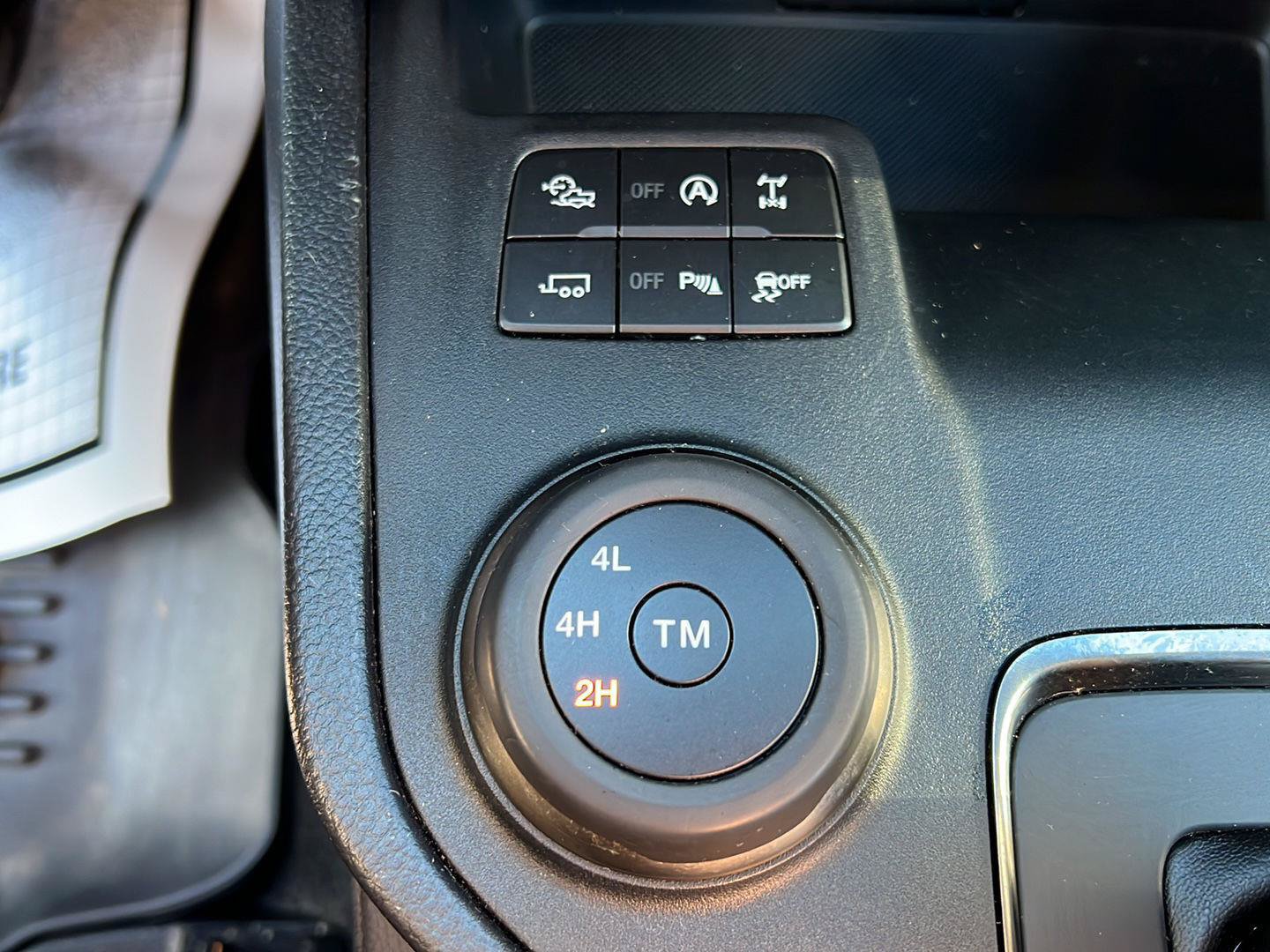 Used 2019 Ford Ranger XLT w/ Equipment Group 302A Luxury AWD/4WD image 17