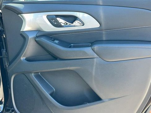 Used 2020 Chevrolet Traverse LS image 20