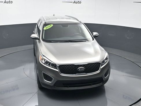 Used 2018 Kia Sorento LX w/ LX V6 Convenience Package image 47