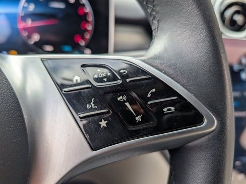 Used 2025 Mercedes-Benz C 300 4MATIC Sedan image 21