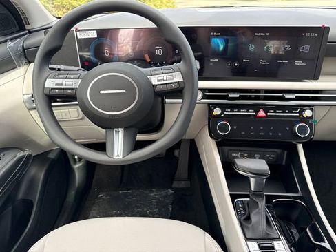 New 2026 Hyundai Tucson SEL image 18