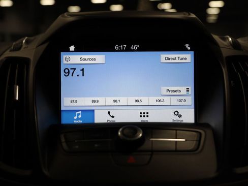 Used 2018 Ford Escape SEL image 38