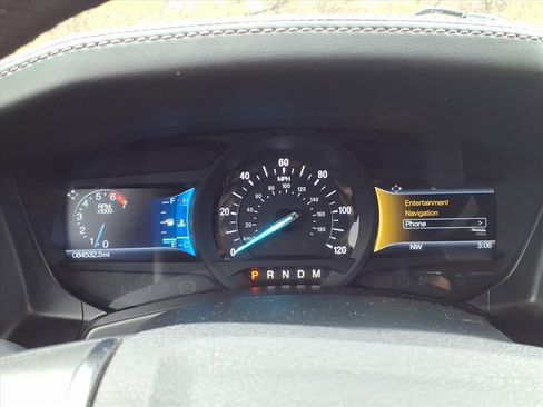 Used 2017 Ford Expedition EL Platinum image 21