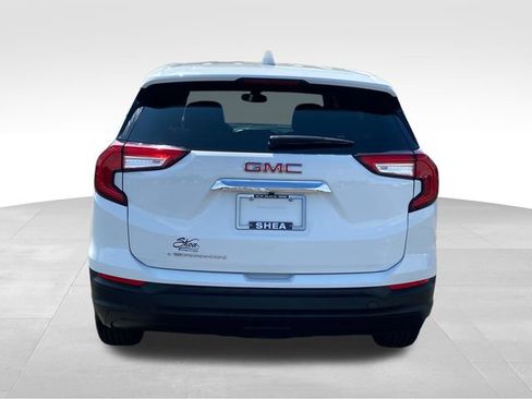 Certified 2024 GMC Terrain SLE FWD image 4
