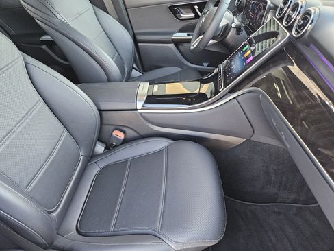 Used 2026 Mercedes-Benz GLC 300 4MATIC image 14