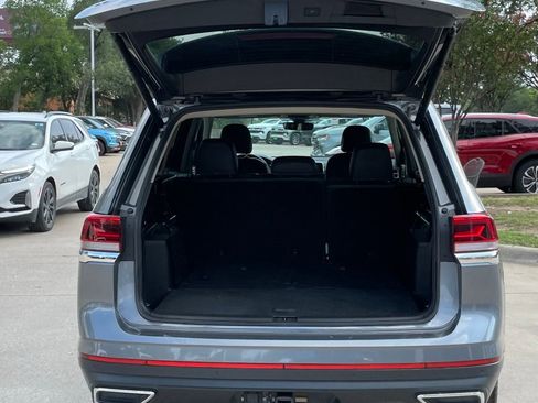 Used 2025 Volkswagen Atlas SE FWD image 25