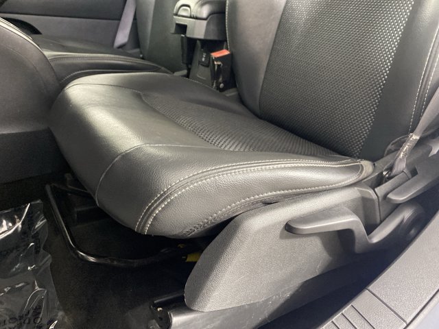 Used 2014 Jeep Compass Latitude AWD/4WD image 15