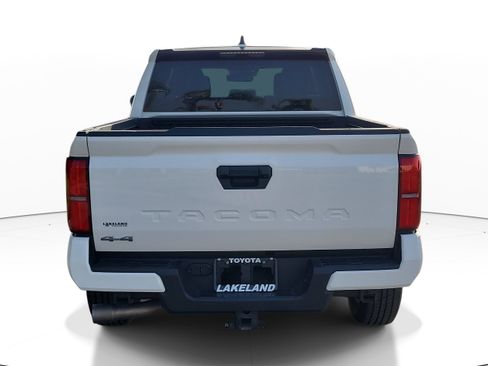 Certified 2024 Toyota Tacoma SR5 AWD/4WD image 6