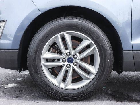 Used 2018 Ford Edge SEL w/ Equipment Group 201A AWD/4WD image 16